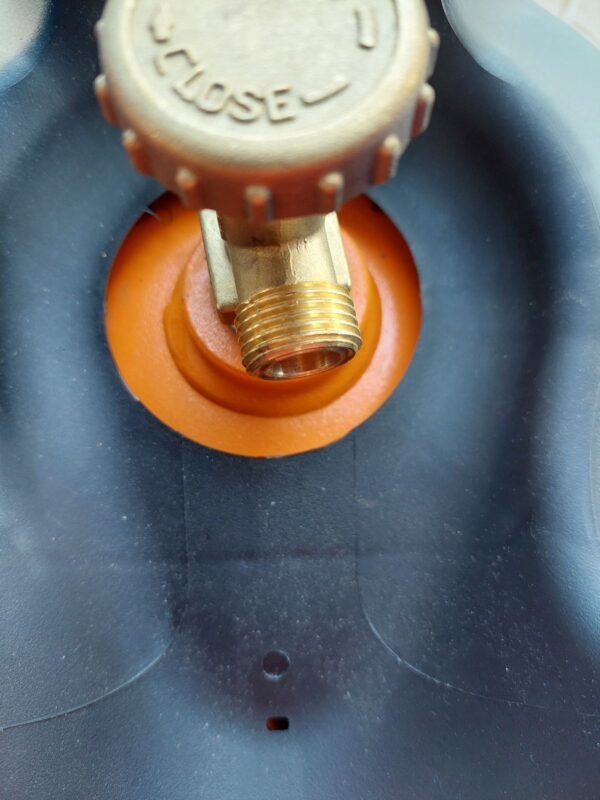 Газова бутилка с ъглов кран