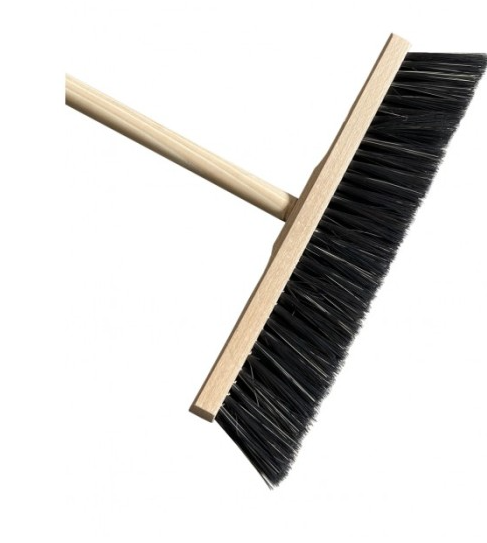 Мека метла с дървена дръжка Арт.№: MJK043