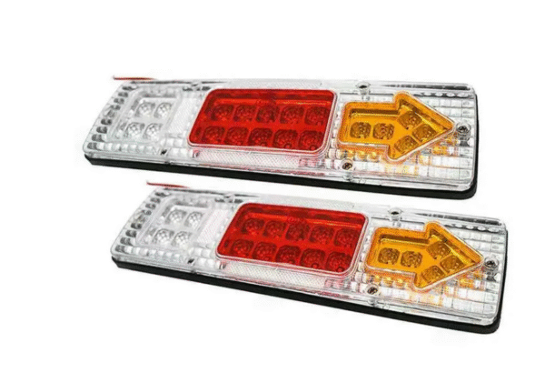 КОМПЛЕКТ ДИОДЕН СТОП СЪС 4 СВЕТЛИНИ 12 ВОЛТА