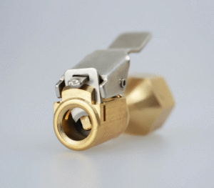 Накрайник за помпене / Щипка с резба