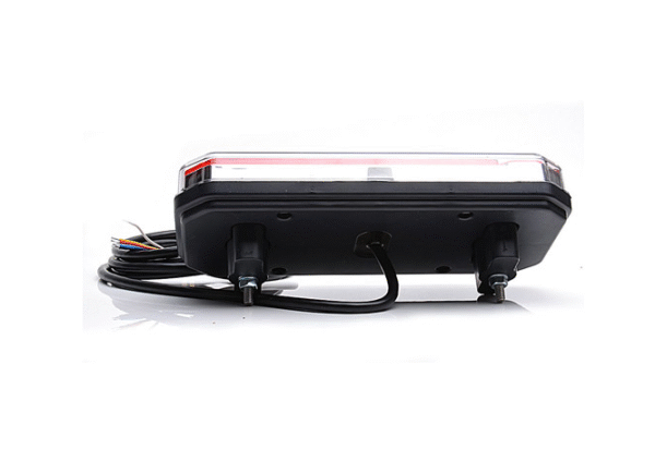 МУЛТИФУНКЦИОНАЛЕН ДИОДЕН СТОП 3 СВЕТЛИНИ