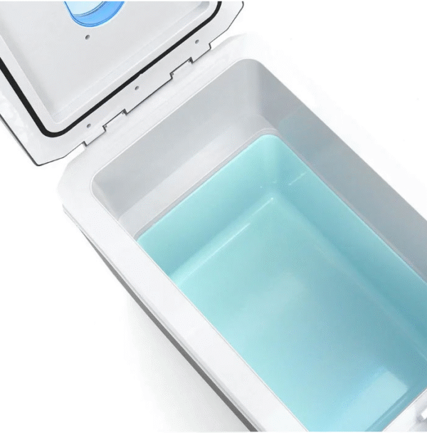 Хладилна кутия 35Л - 12V/220V