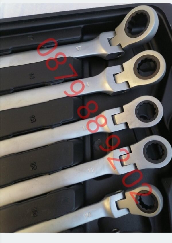 Комплект Звездогаечни   ключове с тресчотка с чупещо рамо