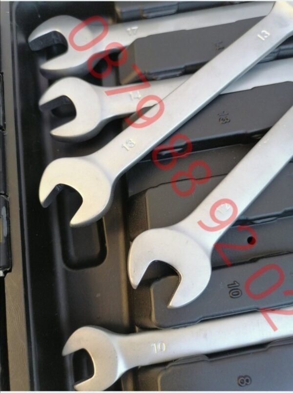 Комплект Звездогаечни   ключове с тресчотка с чупещо рамо