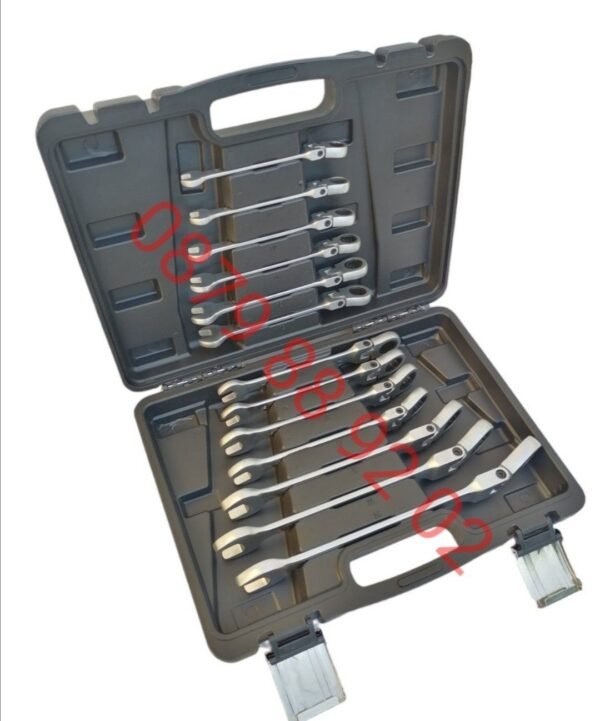 Комплект Звездогаечни   ключове с тресчотка с чупещо рамо