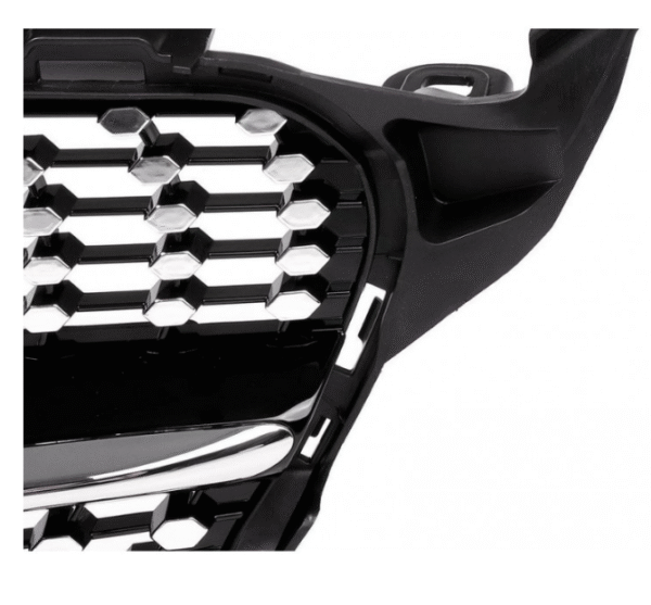Хром/черна диамантена решетка за Mercedes C класа W205 седан, S205 комби, C205 купе 2019-2020 с отвор за камера
