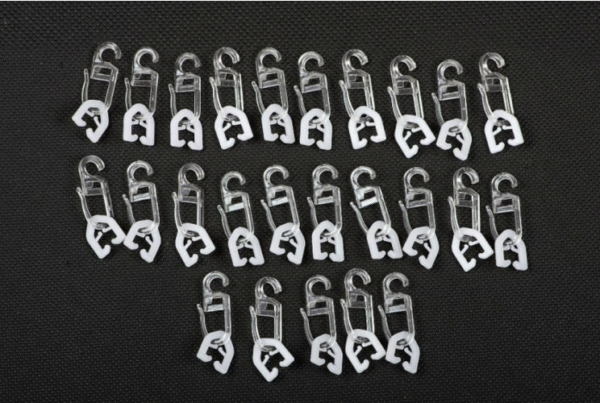 Куки за пердета RENAULT & SCANIA R S Nextgen (9.2016-) - 25 броя