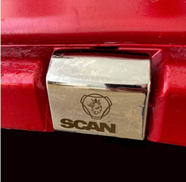 Държач за калник декорация хром - Scania /98-16/