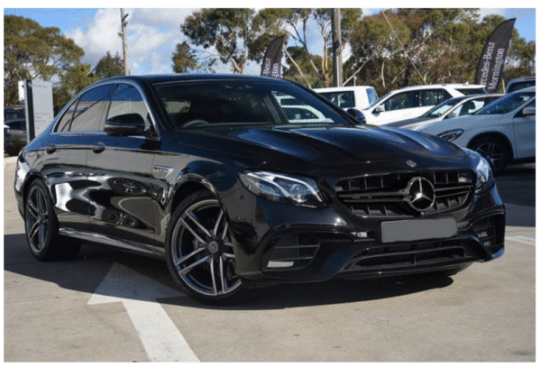 м1 Черен лак решетка тип E63 AMG за Mercedes E класа W213 седан, S213 комби, C238 купе, А238 кабрио 2016-2019 с отвор за камера