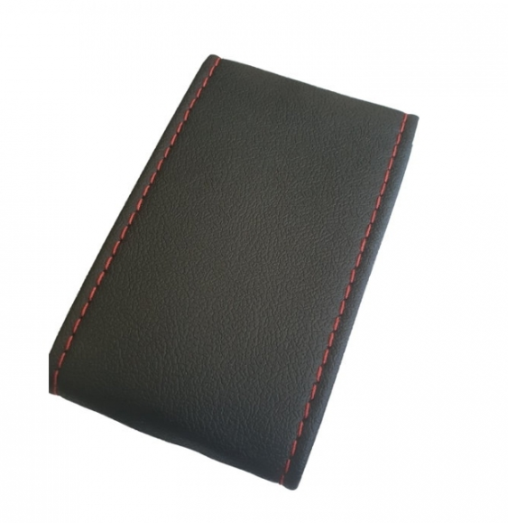 Калъф шиещ Boss - черен с червено