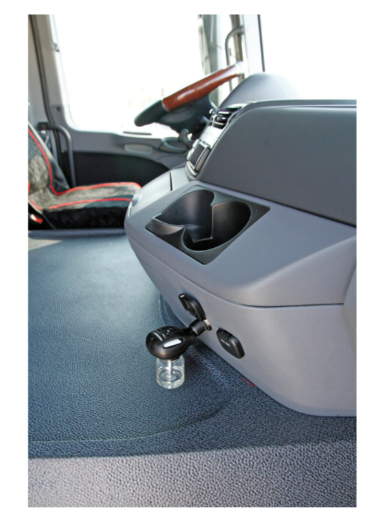 МАШИНКА ЗА КОМАРИ 12-24V