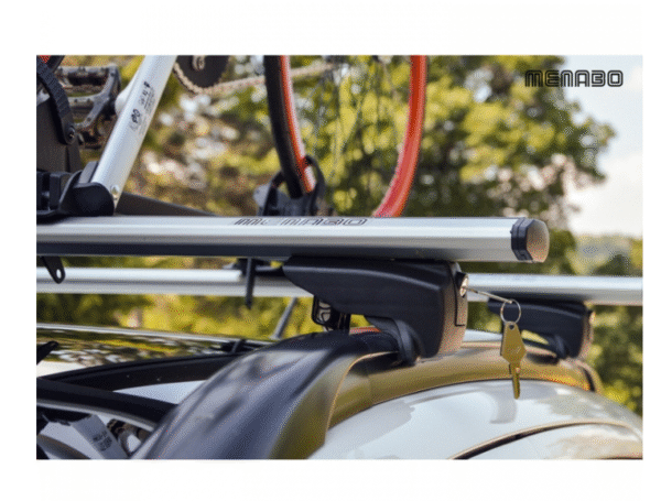 Напречни греди Menabo 988 за интегриран рейлинг 135см.