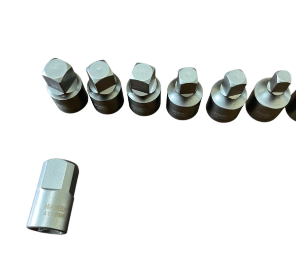 д4 КОМПЛЕКТ КЛЮЧОВЕ ПРОБКИ КАРТЕР 1/2″ 8 – 19 ММ 8 ЧАСТИ HAWEK