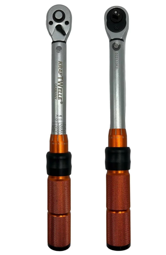 ДИНАМОМЕТРИЧЕН КЛЮЧ В КОМПЛЕКТ С АКСЕСОАРИ 32ЧАСТИ 1/4″ 5-25NM KRAFTWELLE